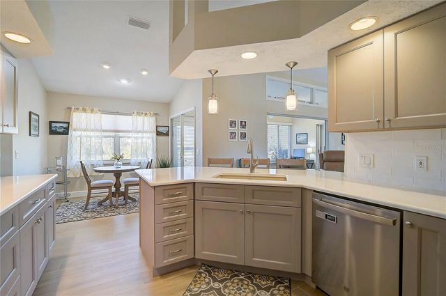 426 BERMUDA ISLES CIRCLE, Venice, FL 34292