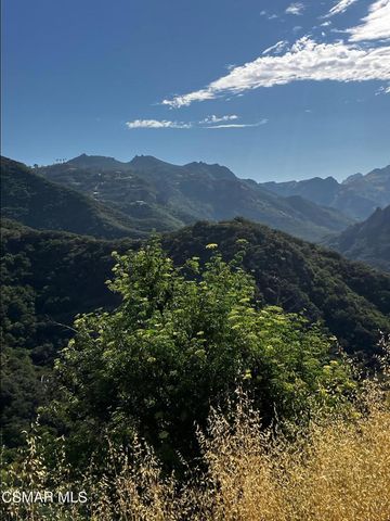 102 W Carlisle Road, Thousand Oaks, CA 91361