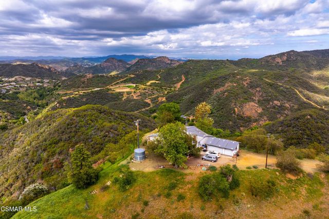 102 W Carlisle Road, Thousand Oaks, CA 91361