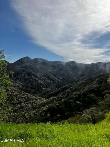 102 W Carlisle Road, Thousand Oaks, CA 91361