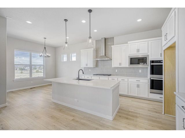 2064 Dusk Ct, Windsor, CO 80550