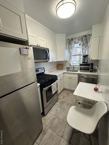 14 Stokes Road 2B, Yonkers, NY 10710