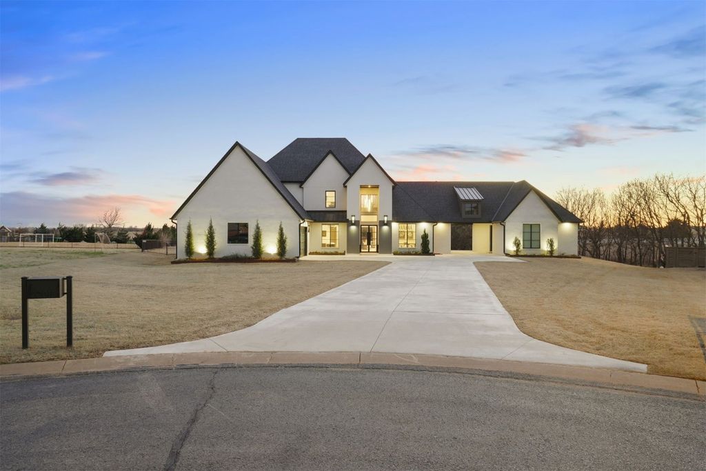 22015 Cricklewood Court, Edmond, OK 73012