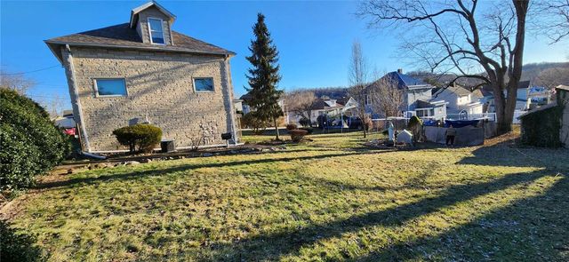 2013 East St, Redstone Twp, PA 15420