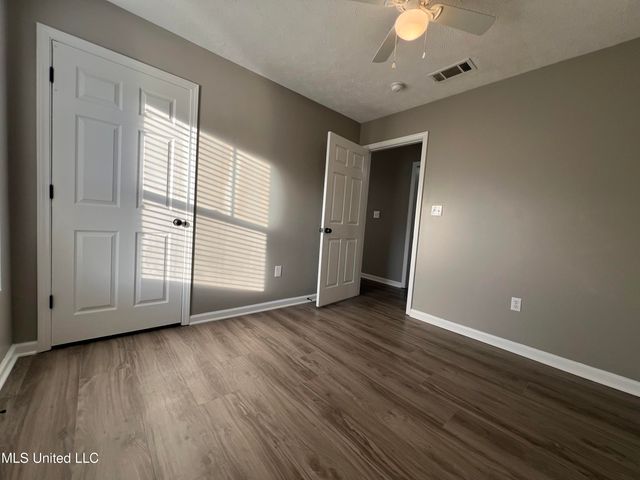 6077 E Kemper Street, Bay Saint Louis, MS 39520