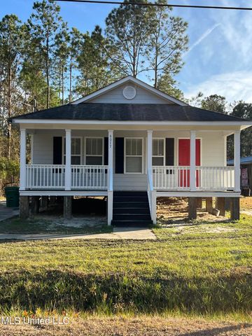6077 E Kemper Street, Bay Saint Louis, MS 39520