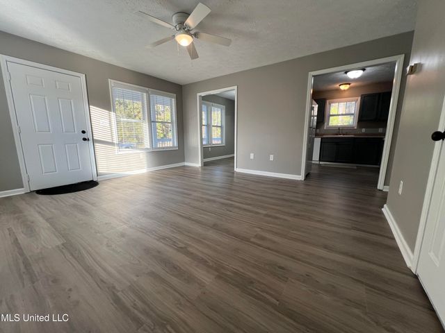 6077 E Kemper Street, Bay Saint Louis, MS 39520