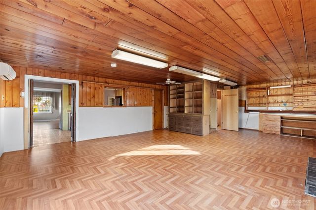 607 S H Street, Port Angeles, WA 98363