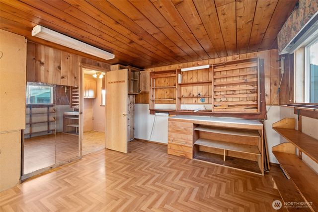 607 S H Street, Port Angeles, WA 98363