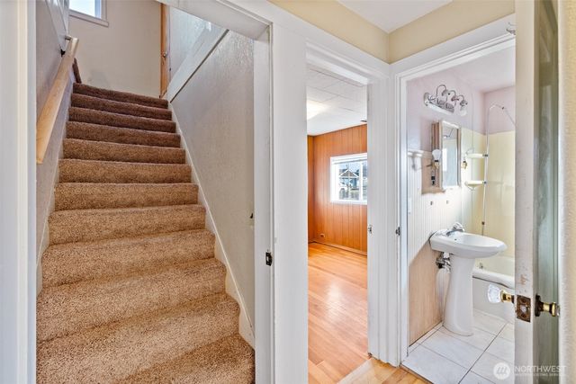 607 S H Street, Port Angeles, WA 98363