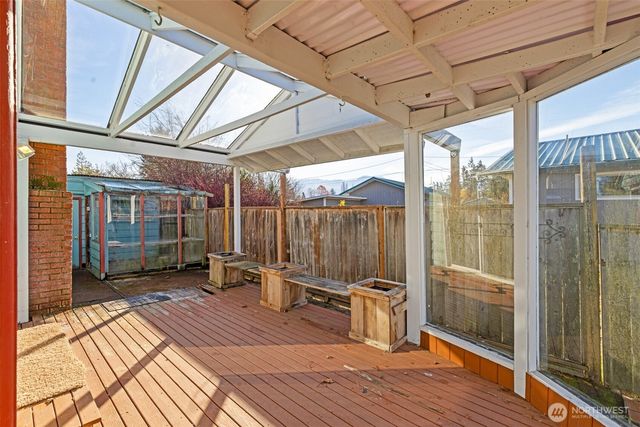 607 S H Street, Port Angeles, WA 98363