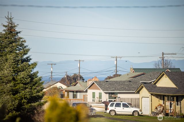 607 S H Street, Port Angeles, WA 98363