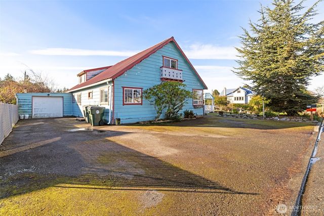 607 S H Street, Port Angeles, WA 98363