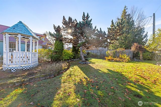 607 S H Street, Port Angeles, WA 98363