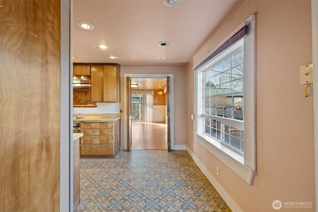 607 S H Street, Port Angeles, WA 98363