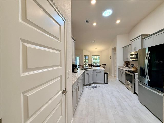 9832 SW 46TH COURT, Ocala, FL 34476