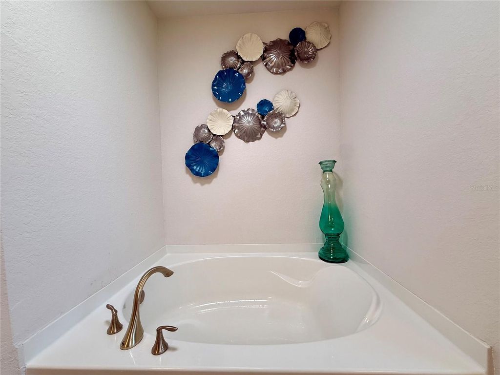 Image 35 of property listing at 9832 SW 46TH COURT, Ocala, FL 34476