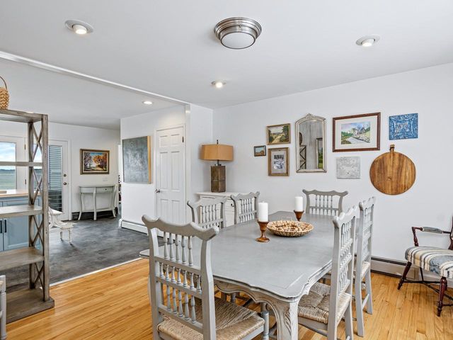 283 Appletree Point Road, Burlington, VT 05408