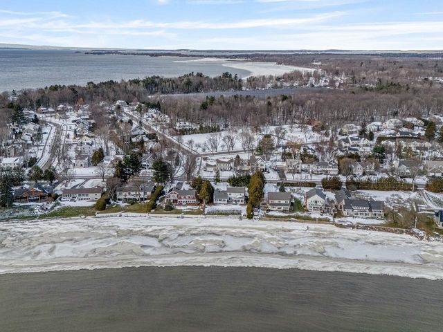 283 Appletree Point Road, Burlington, VT 05408