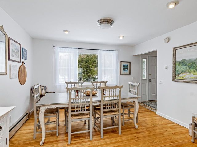 283 Appletree Point Road, Burlington, VT 05408