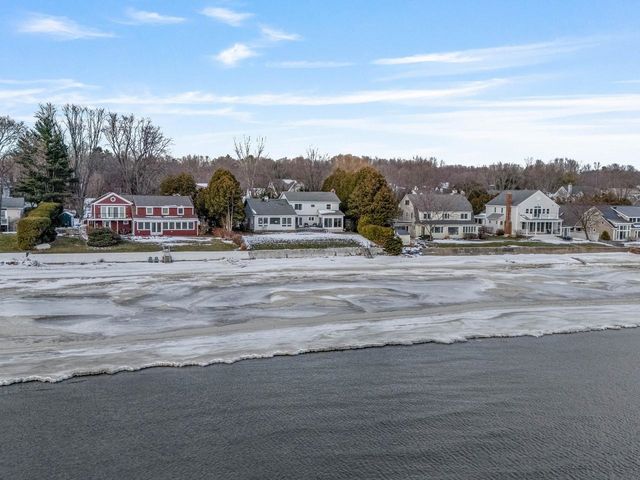 283 Appletree Point Road, Burlington, VT 05408