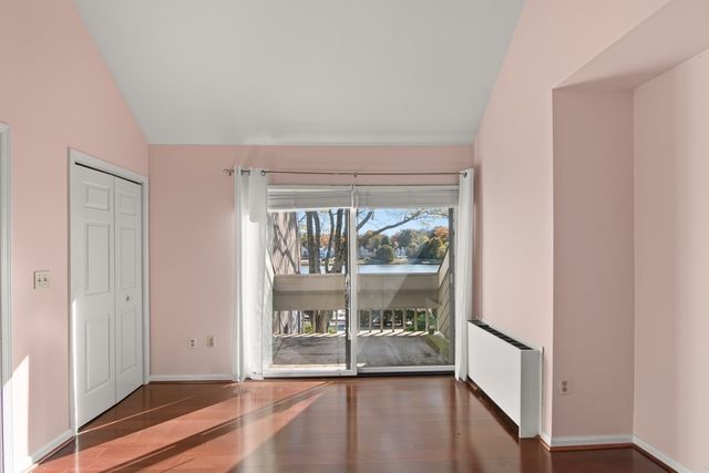 7 River Road 306, Greenwich, CT 06807