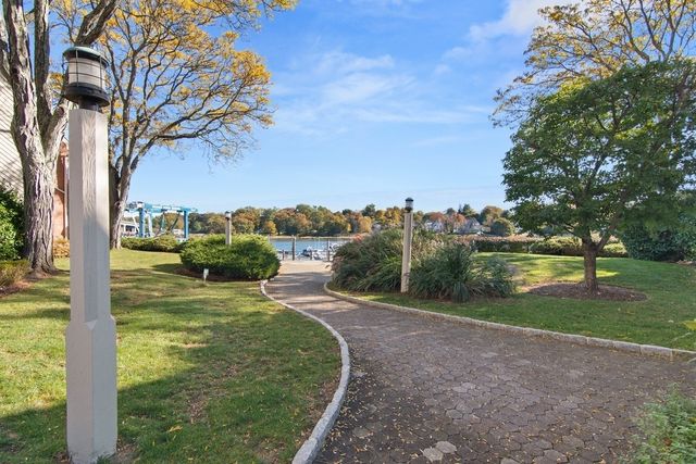 7 River Road 306, Greenwich, CT 06807