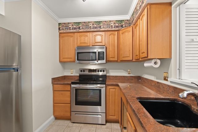 7 River Road 306, Greenwich, CT 06807