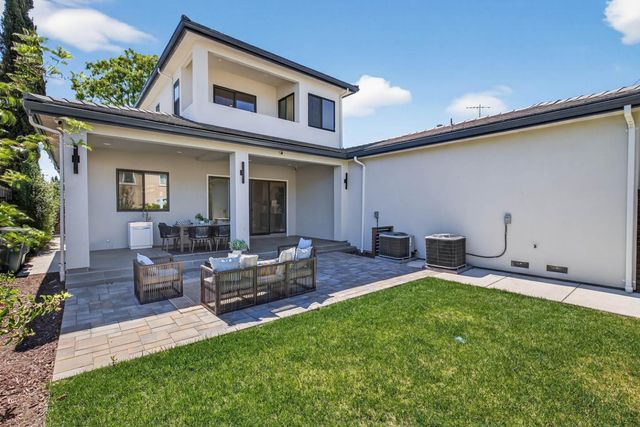 18631 Barnhart Avenue, Cupertino, CA 95014