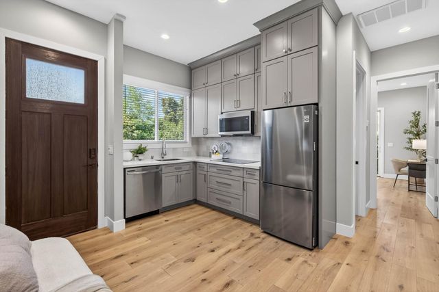 18631 Barnhart Avenue, Cupertino, CA 95014