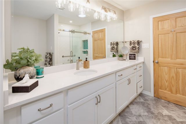 1211 Marsteller Avenue, College Station, TX 77840