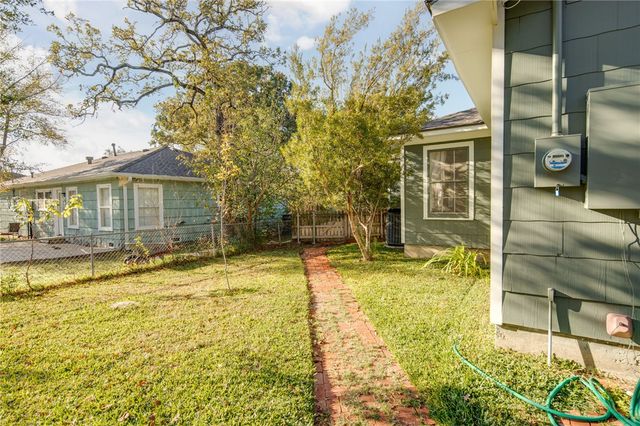 1211 Marsteller Avenue, College Station, TX 77840