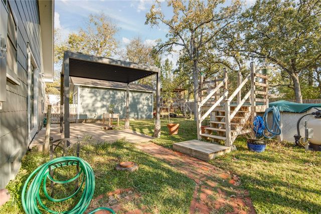 1211 Marsteller Avenue, College Station, TX 77840