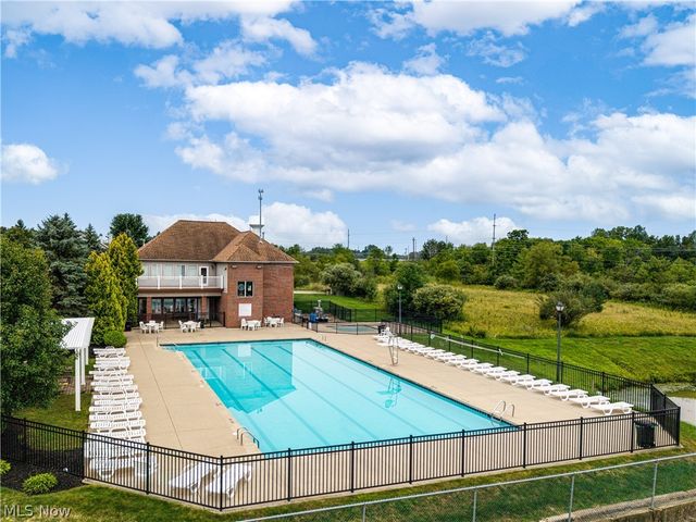 1429 Winged Foot Drive, Brunswick, OH 44212
