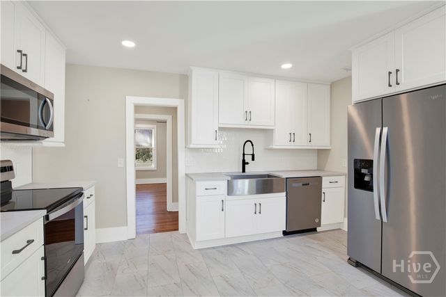 221 W Duffy Street, Savannah, GA 31401