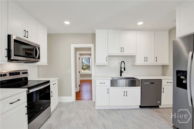 221 W Duffy Street, Savannah, GA 31401