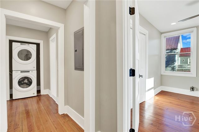 221 W Duffy Street, Savannah, GA 31401