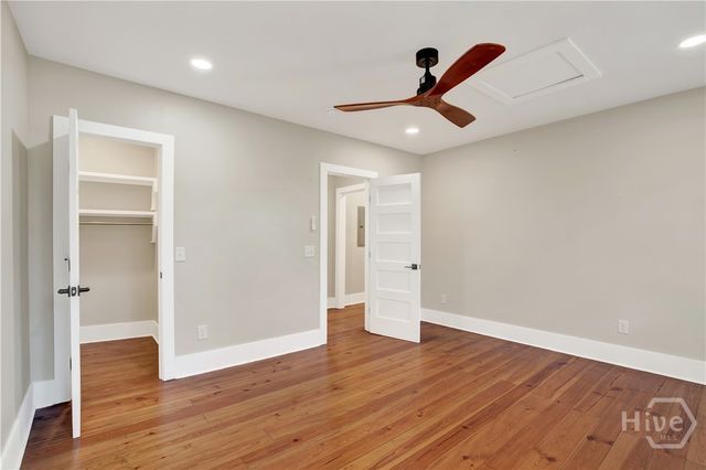 221 W Duffy Street, Savannah, GA 31401