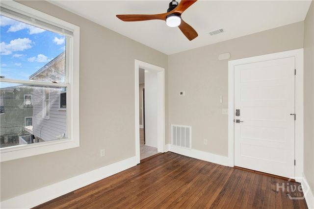 221 W Duffy Street, Savannah, GA 31401