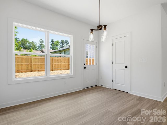 2806 Willow Street, Charlotte, NC 28208