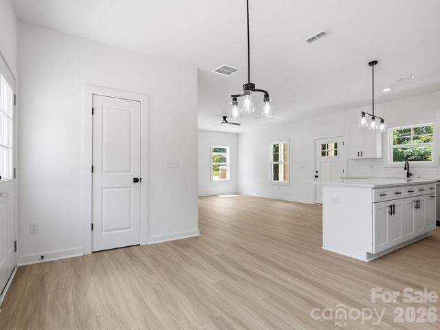 2806 Willow Street, Charlotte, NC 28208