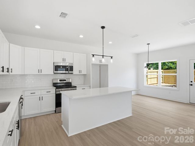 2806 Willow Street, Charlotte, NC 28208