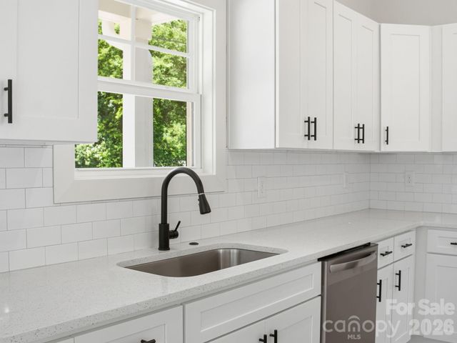 2806 Willow Street, Charlotte, NC 28208