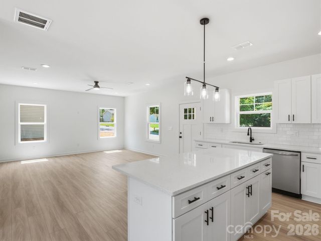 2806 Willow Street, Charlotte, NC 28208