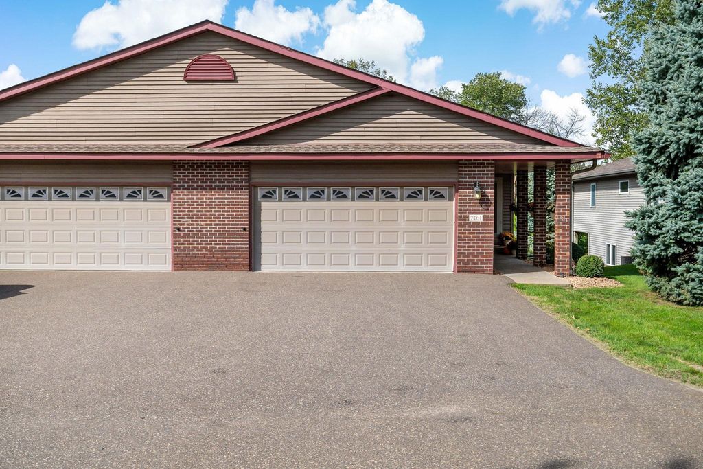 7161 Cahill Avenue, Inver Grove Heights, MN 55076 — exterior