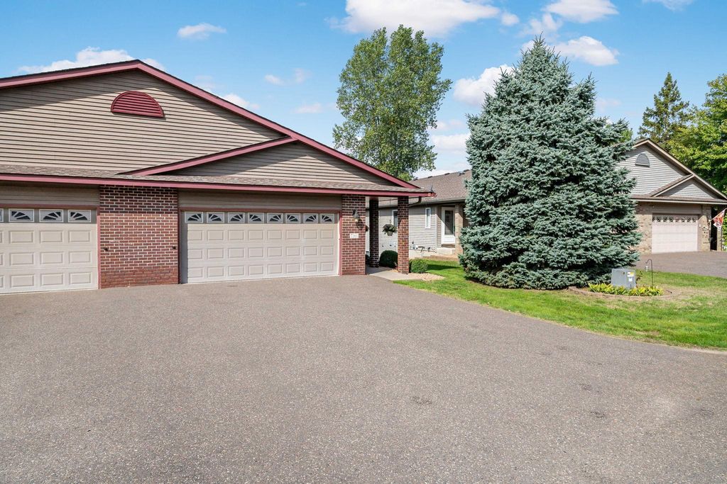 7161 Cahill Avenue, Inver Grove Heights, MN 55076 — photo 2