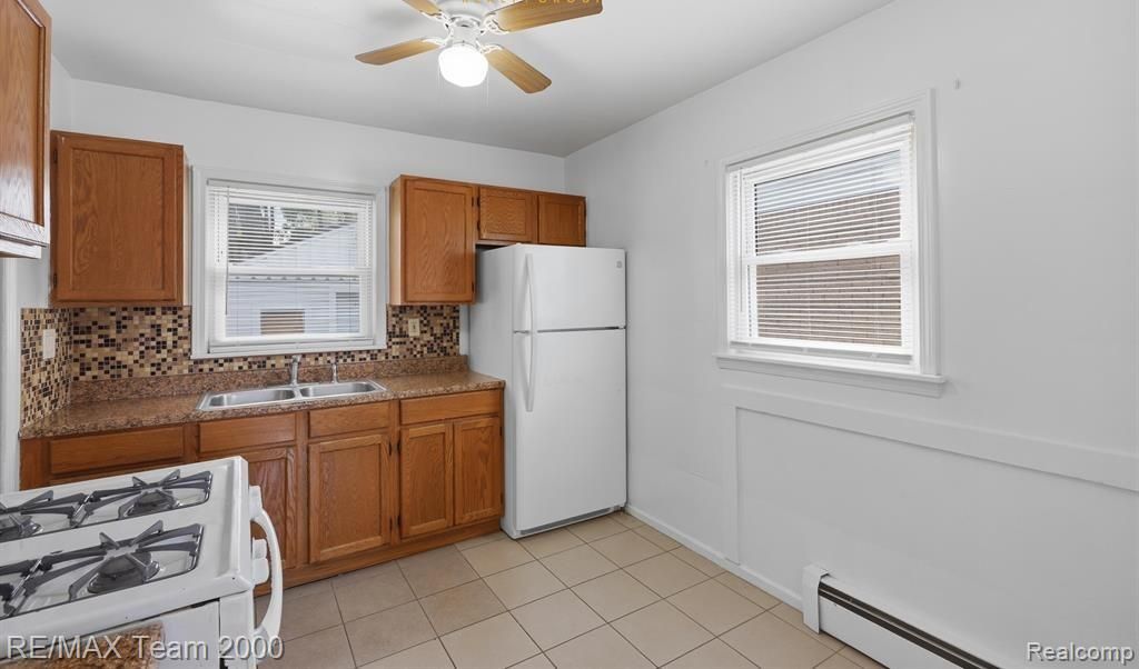 17237 Horger Avenue, Allen Park, MI 48101