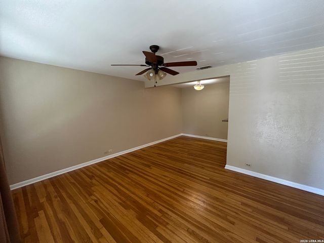 435 TRUDELL DR, San Antonio, TX 78213