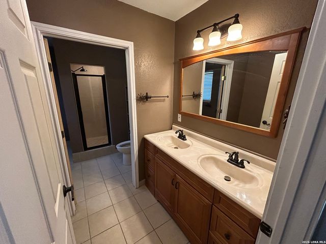 435 TRUDELL DR, San Antonio, TX 78213