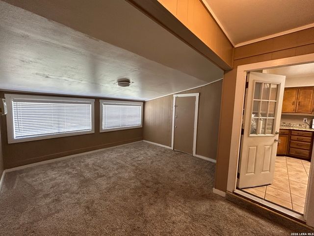 435 TRUDELL DR, San Antonio, TX 78213